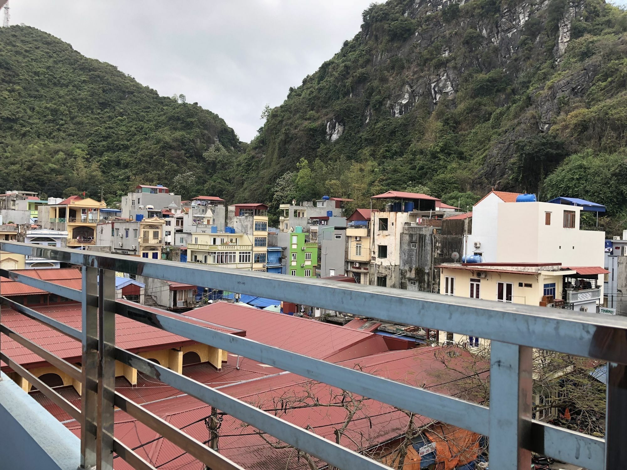 Cat Ba Daily Life Hotel Dong Khe Sau エクステリア 写真